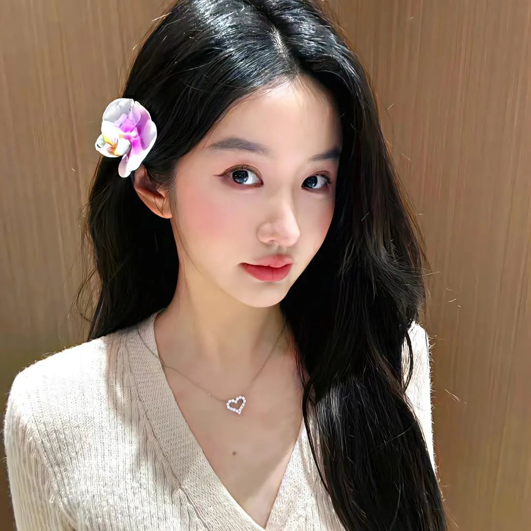 女跳水队员